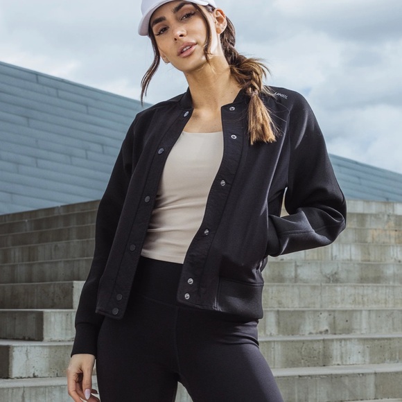 UNRL Jetset Bomber Jacket - Picture 3 of 14